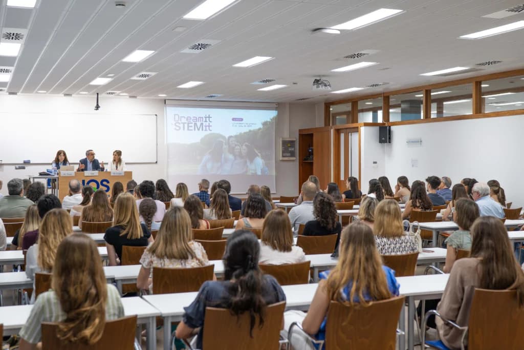 Entrega de premios “Dream it, STEM it”: éxito de participación en su 1.ª edición - Imagen 4